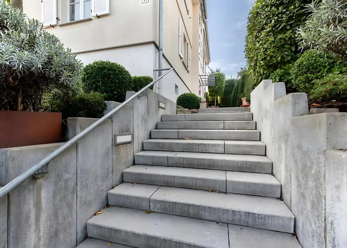 Skyline-blick בית הארחה 3*